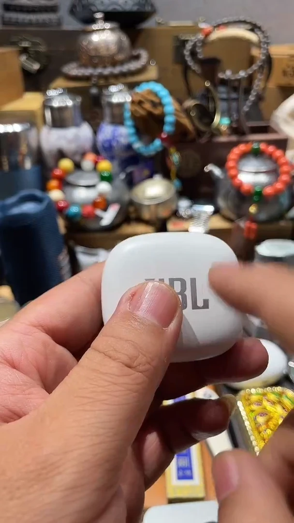 瓷片闪购商品 如图所示