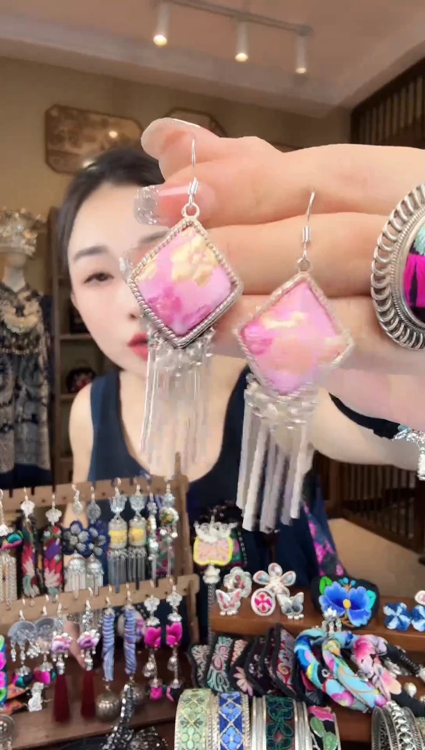 刺绣非遗刺绣民族风饰品