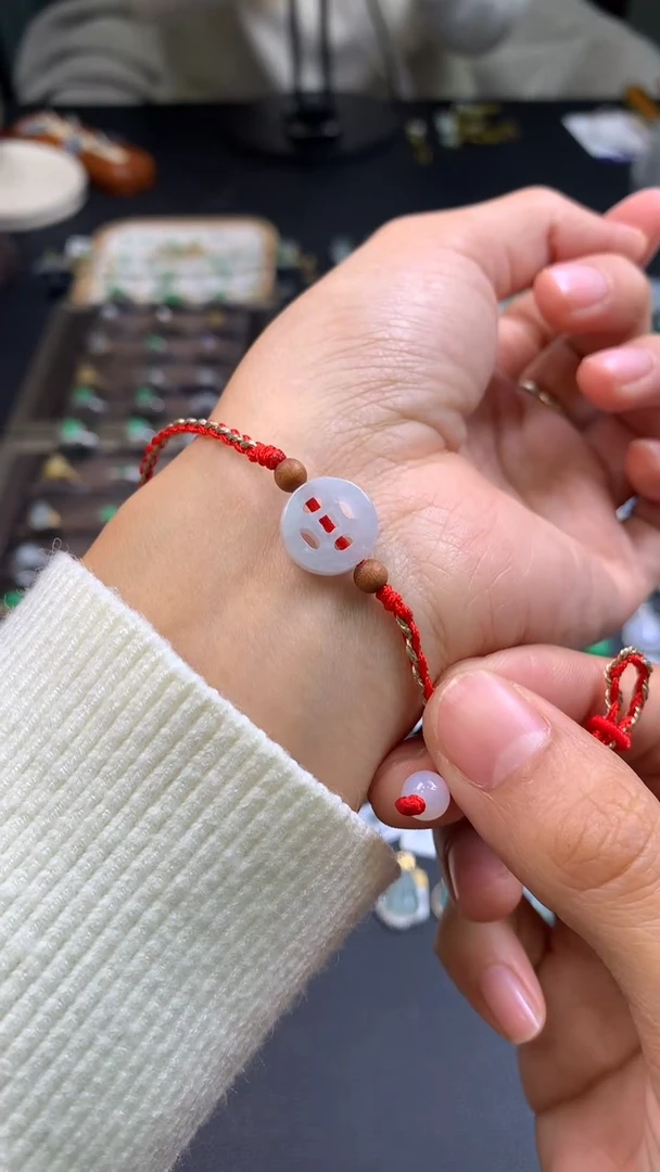 颈饰未镶嵌翡翠18241