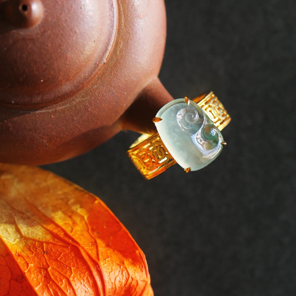 小如意 冰种飘花翡翠18k金戒指