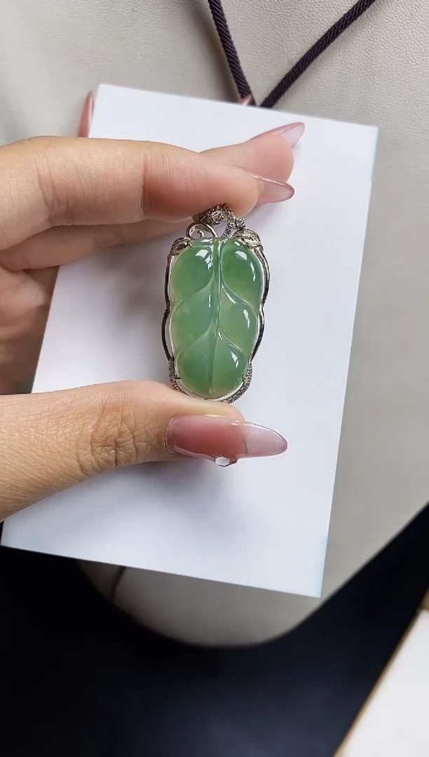 翡翠未镶嵌颈饰翡翠A货