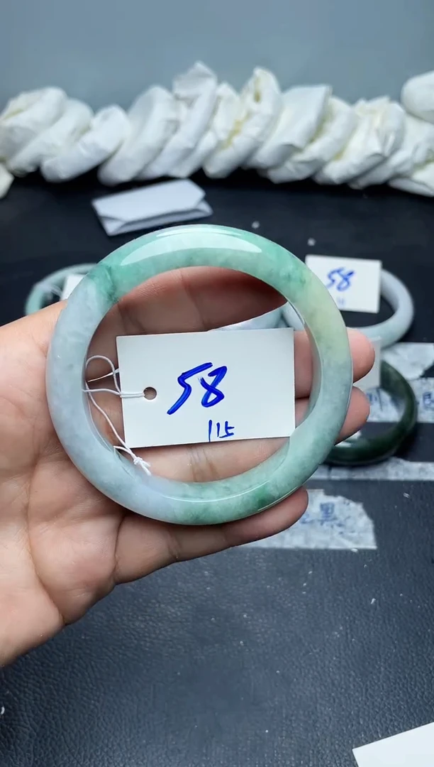 未镶嵌手镯翡翠115