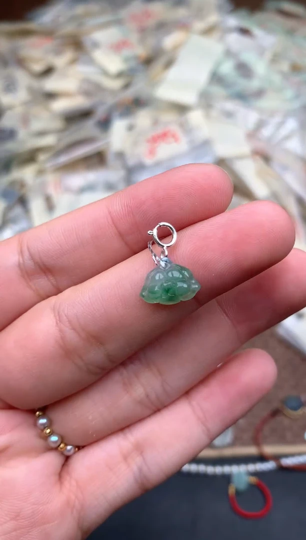 未镶嵌挂件翡翠一