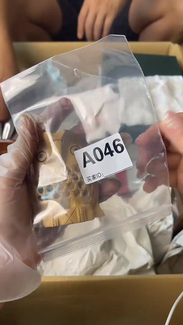 婧*日瓷回流咖色摆件