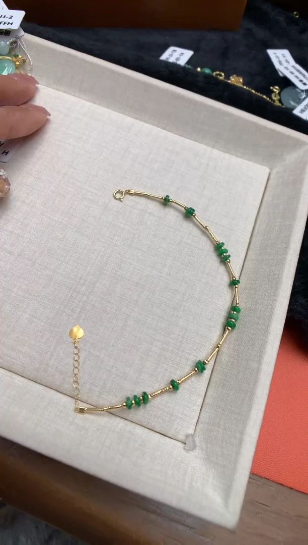 【闪购商品】翡翠颈饰18K金镶嵌手链