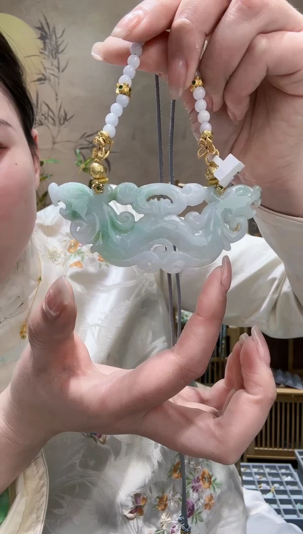 【闪购商品】翡翠颈饰未镶嵌吊坠