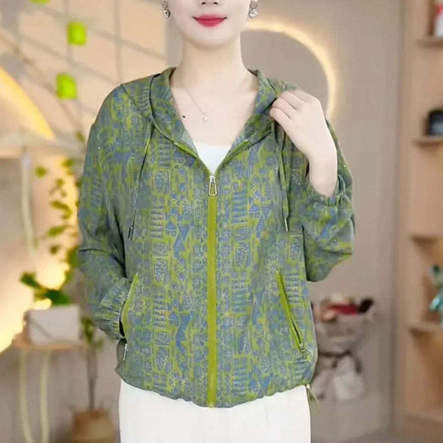 夏季韩版爆款气质轻薄显瘦外套时尚女士装连帽高档休闲防晒服外穿