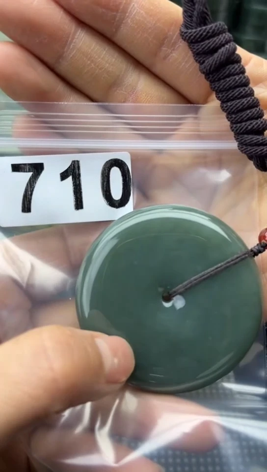 未镶嵌和田玉珠宝半成品扣子