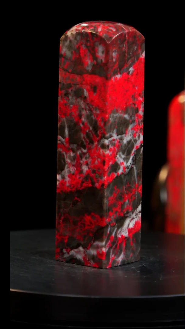 鸡血石刘关张印章旬阳