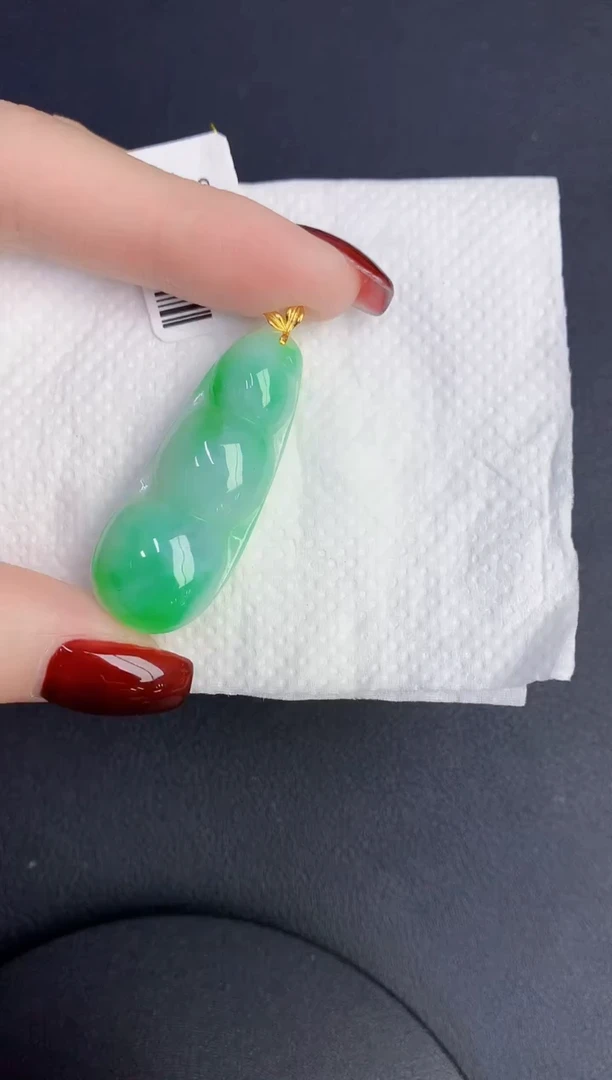 颈饰18K金镶嵌翡翠缅甸天然翡翠A货