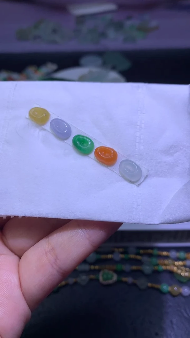 未镶嵌定制翡翠毛货