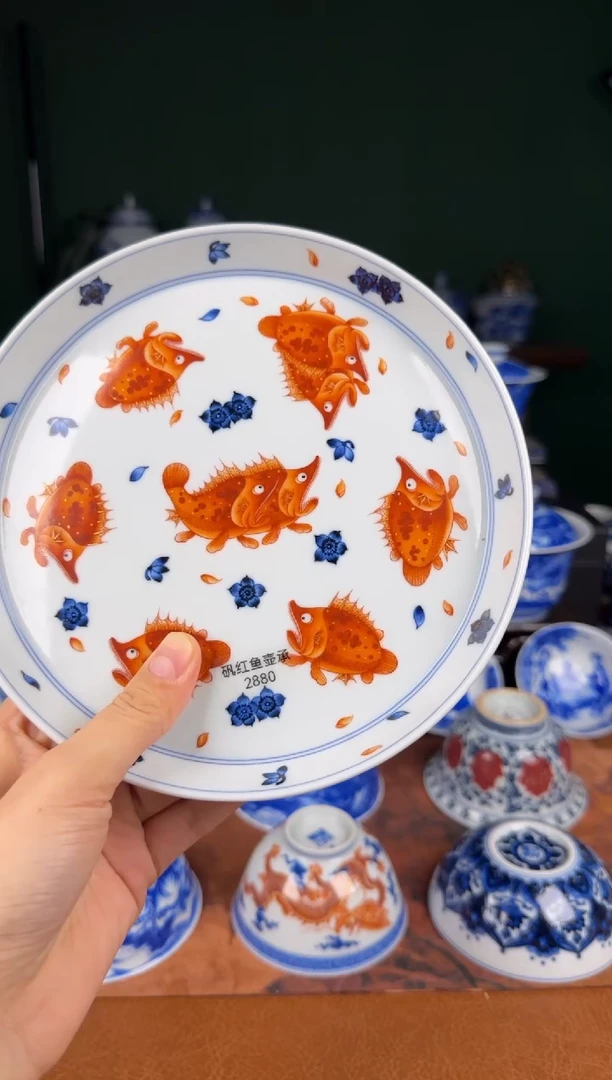 杯洪印幕明  桃花流水鳜鱼肥。 壶承