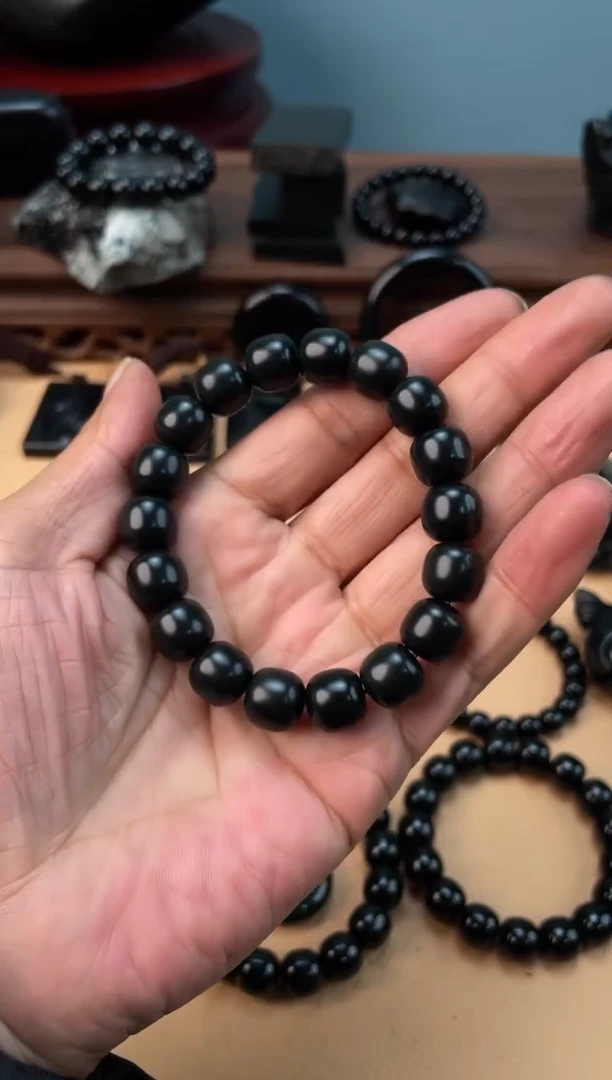 未镶嵌手链和田玉大****o新疆和田玉皮勒村塔青卡12特细