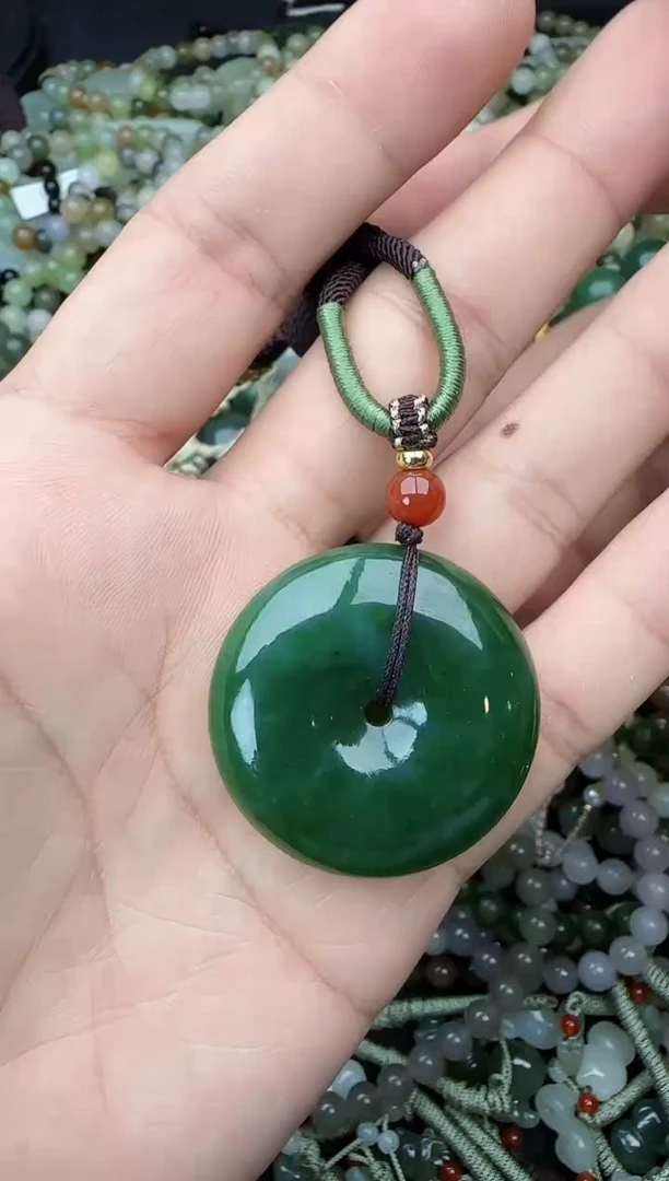 颈饰未镶嵌和田玉拍一发一