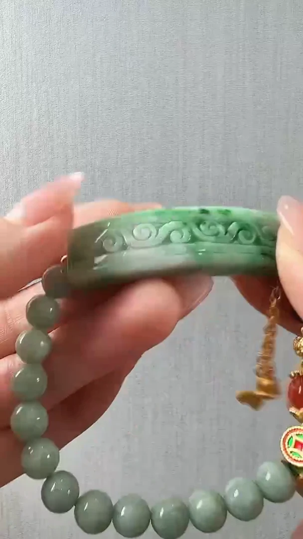 颈饰未镶嵌翡翠手牌