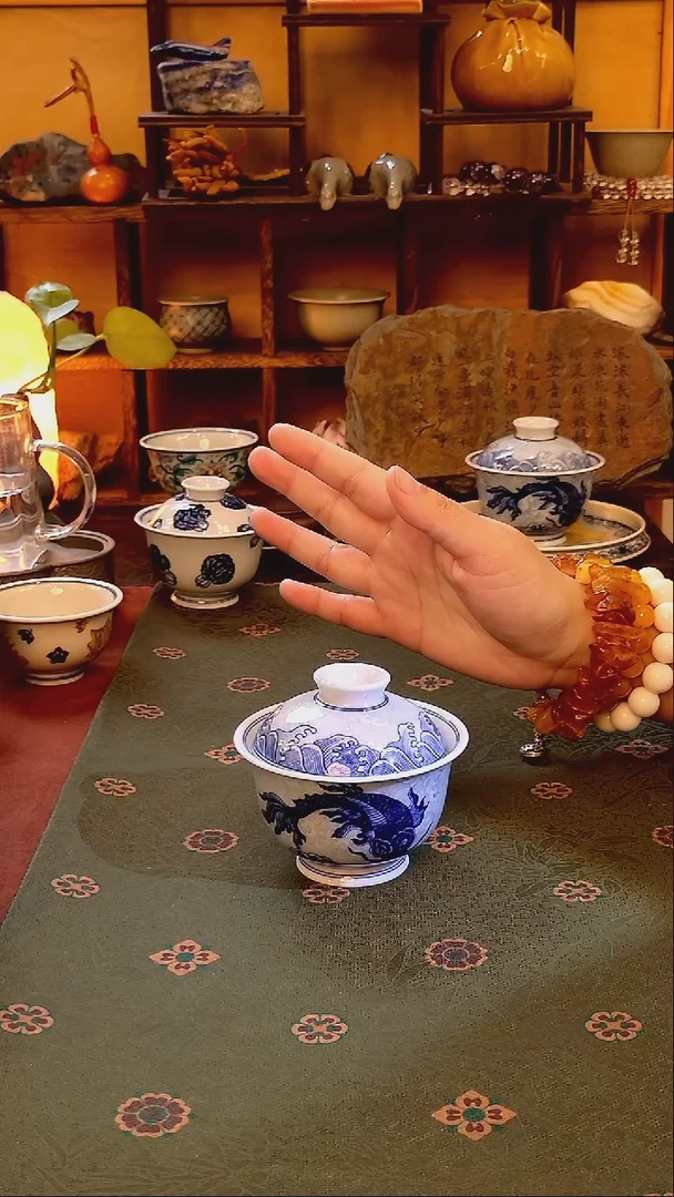 【手工手绘大鱼海棠盖碗】