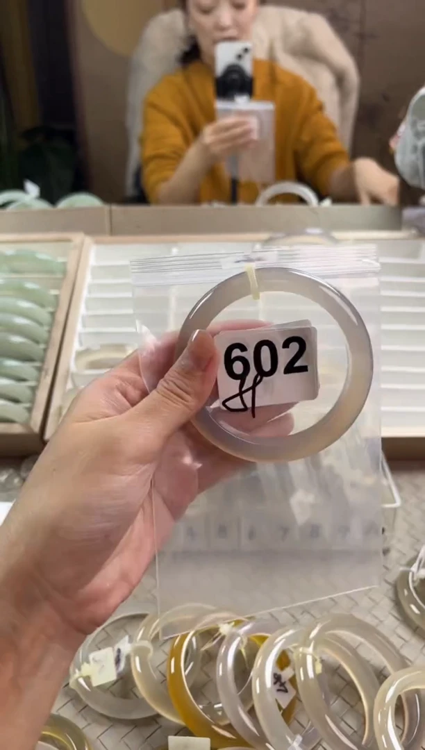 手镯玛瑙/玉髓未镶嵌薄****子602
