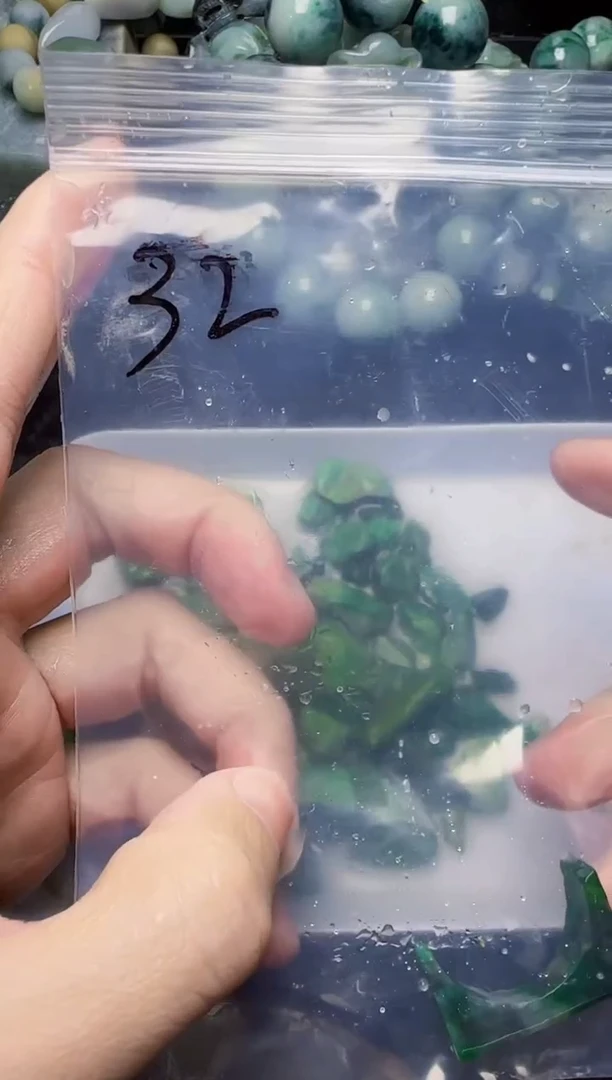 颈饰未镶嵌翡翠%****吗32