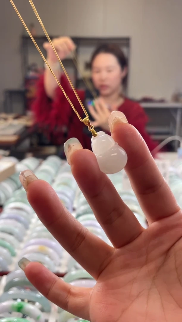 颈饰未镶嵌翡翠多样性发一