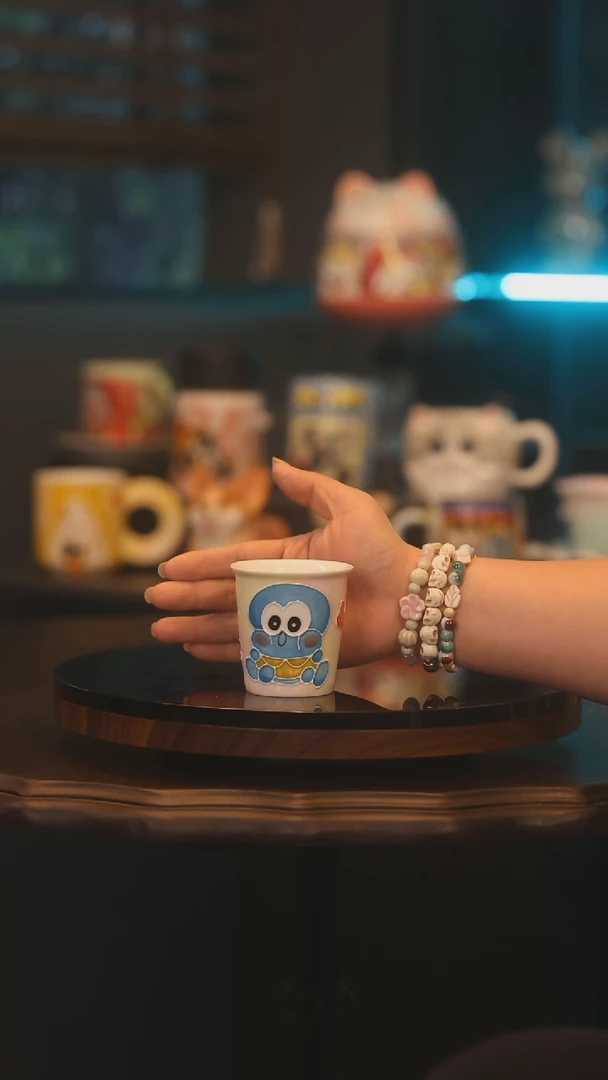 【闪购商品】摆件景德镇釉下彩绘设计师款式陶瓷