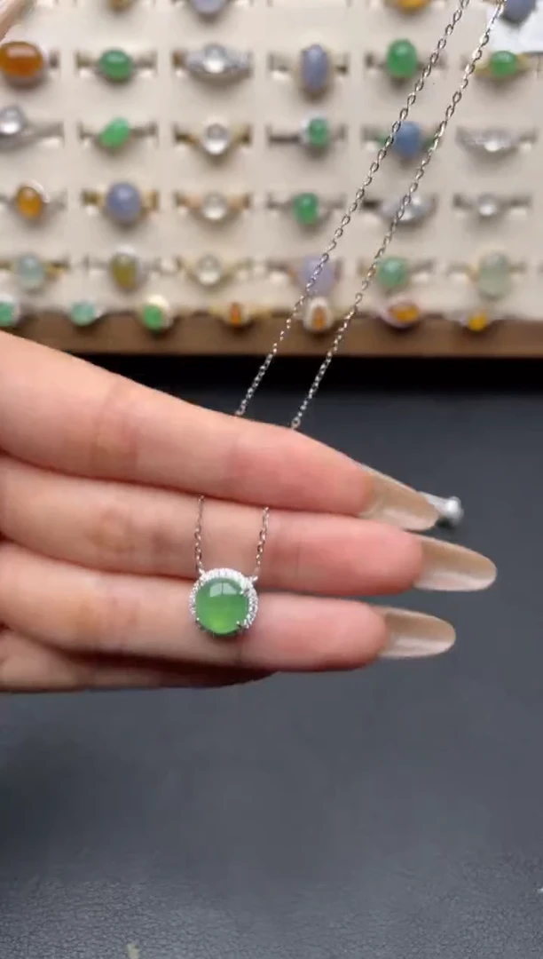 未镶嵌戒指翡翠一物一证一礼盒