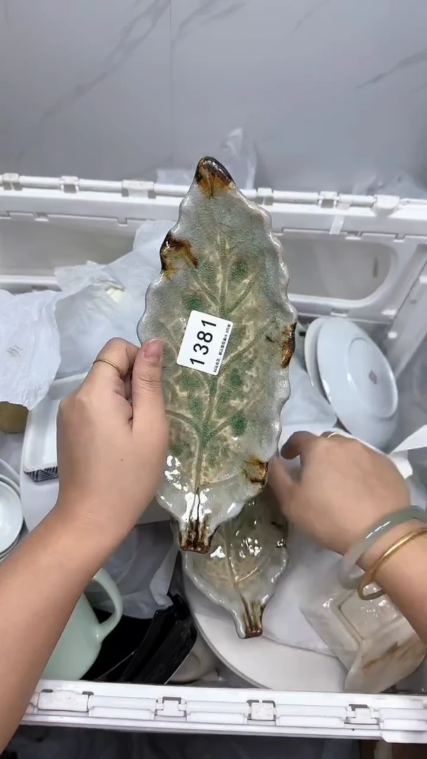 【闪购商品】1381回流瓷器默认微瑕，18.8包邮