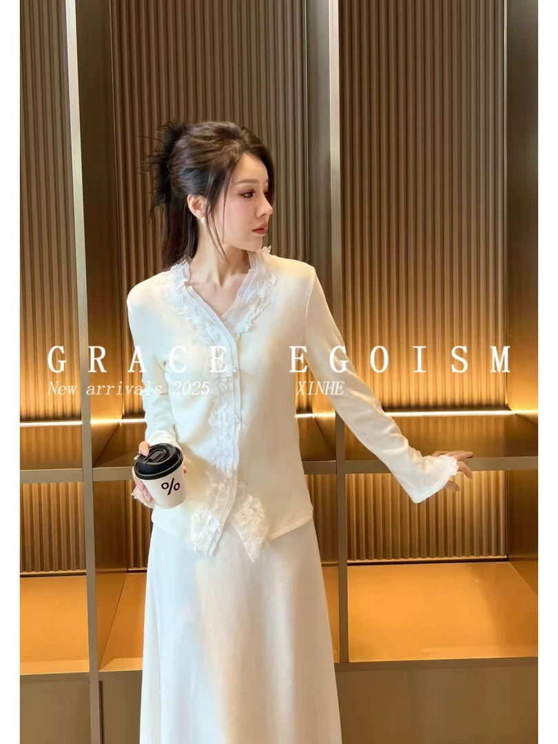 金禾【金禾专属】新款冬季加绒加厚百搭领口蕾丝拼接打底衫3930