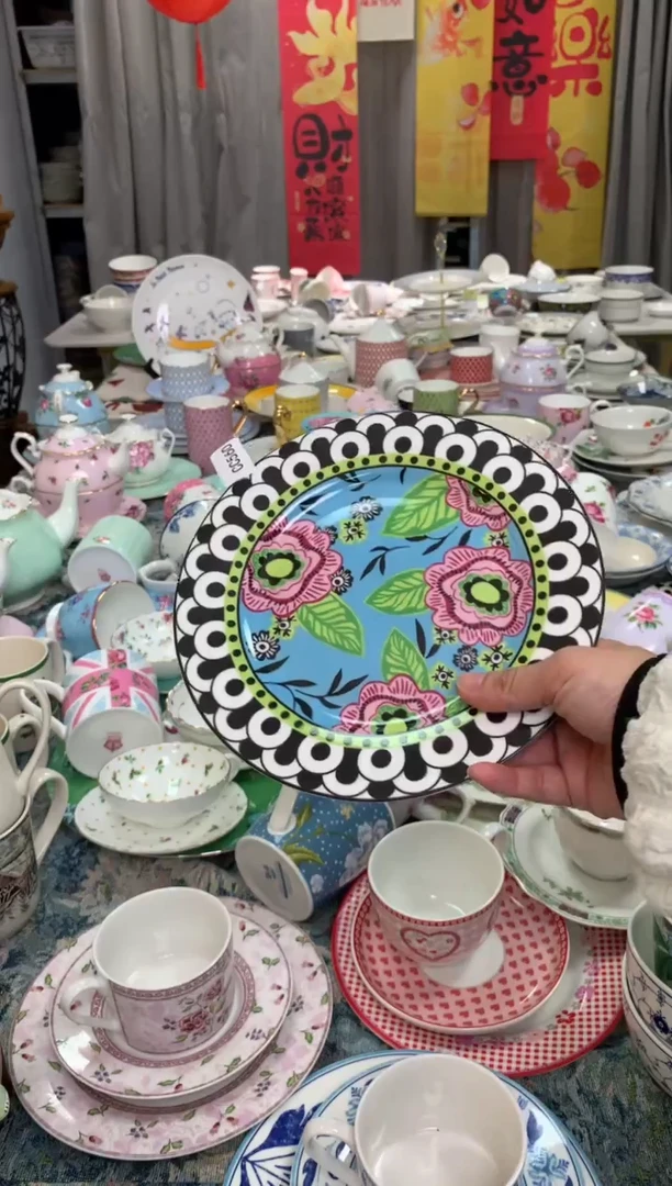 【闪购商品】瓷片陶瓷原单CC560餐具1个