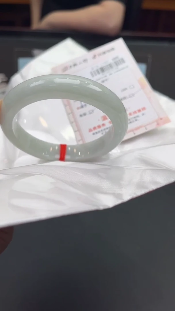 【闪购商品】定制翡翠未镶嵌天然缅甸翡翠手镯184
