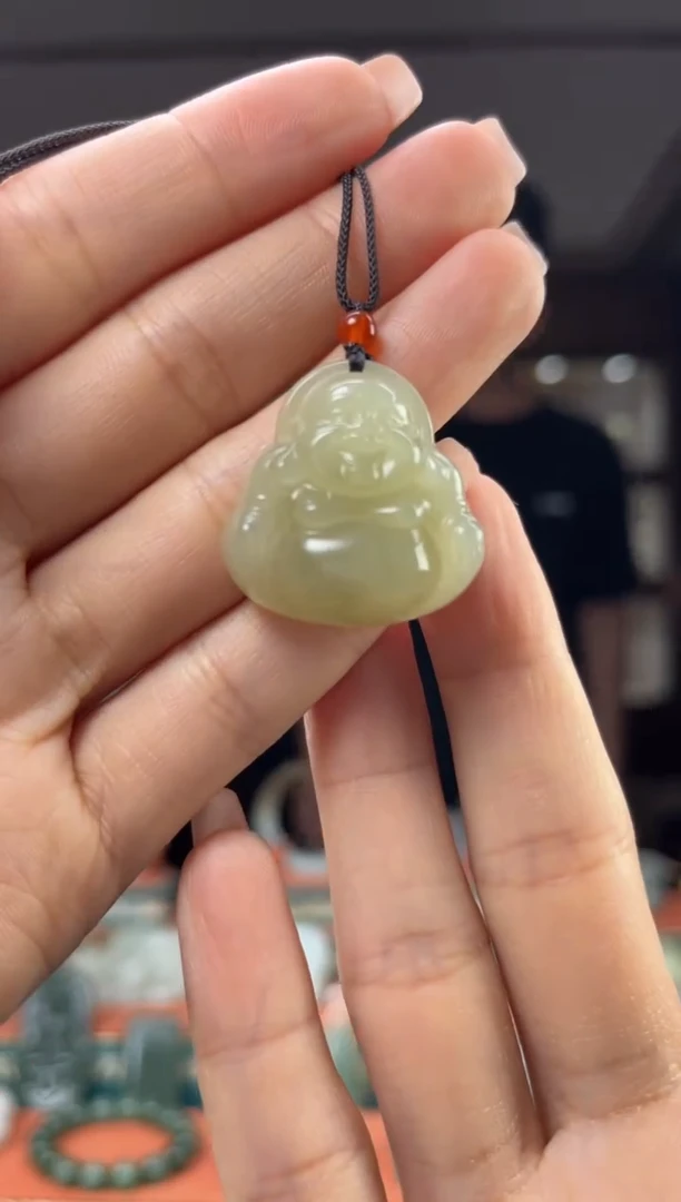 和田玉未镶嵌颈饰1