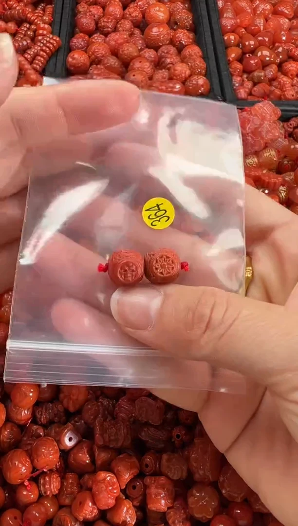 【闪购商品】南红玛瑙颈饰未镶嵌1