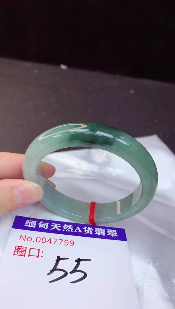 【闪购商品】翡翠手镯未镶嵌55+