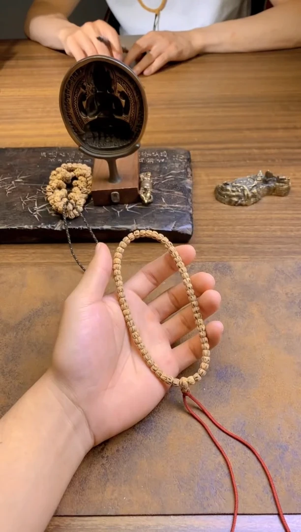 柏香籽/百香籽手串A01【方块手持】