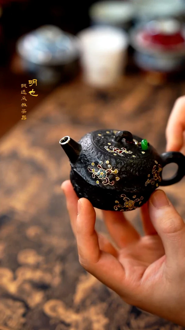 【闪购商品】1明也茶器/ 岩墨黑壶一个