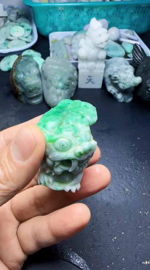 颈饰未镶嵌翡翠天然A货翡翠1