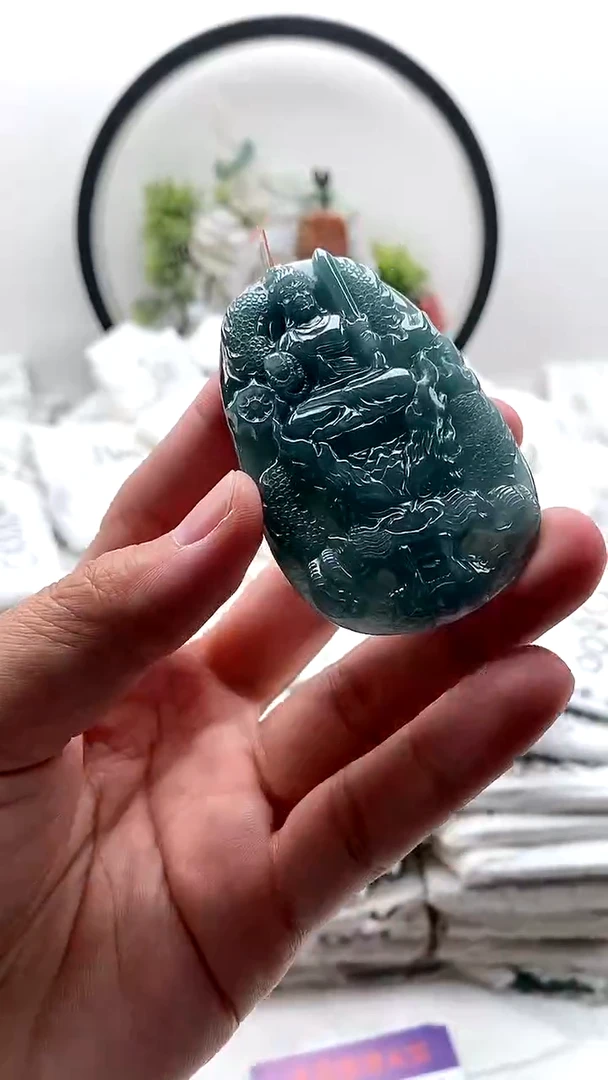 颈饰未镶嵌翡翠不动明王