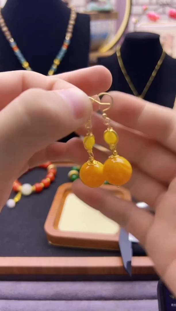 【闪购商品】蜜蜡耳饰14K金镶嵌E208