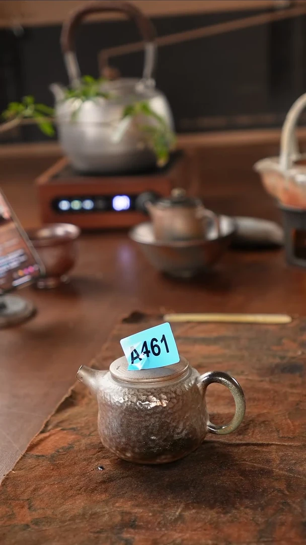 广西钦州坭兴陶纯手工纯柴烧锤纹葫芦壶