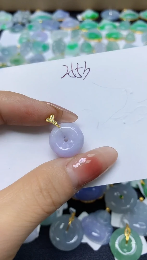 翡翠未镶嵌颈饰 天然缅甸翡翠A货