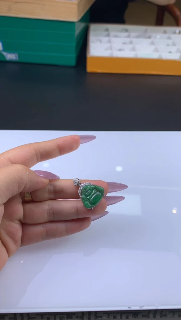 翡翠银S925镶嵌颈饰翡翠