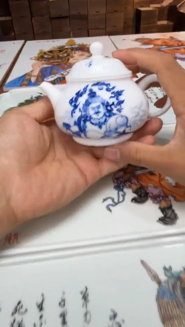 预售以笔为心，以瓷为纸。