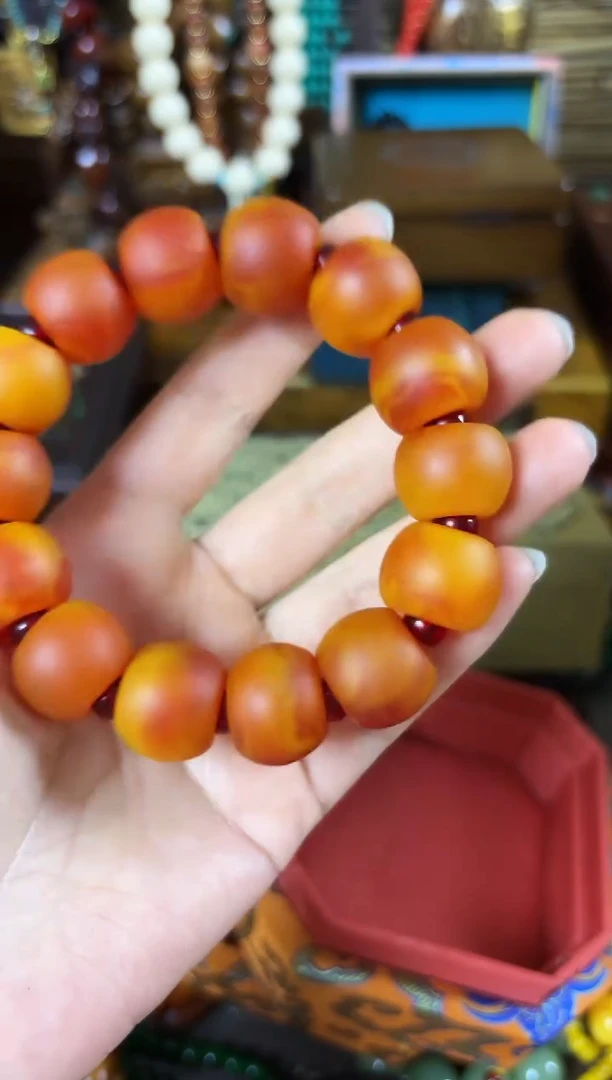 未镶嵌蜜蜡耳饰...........................