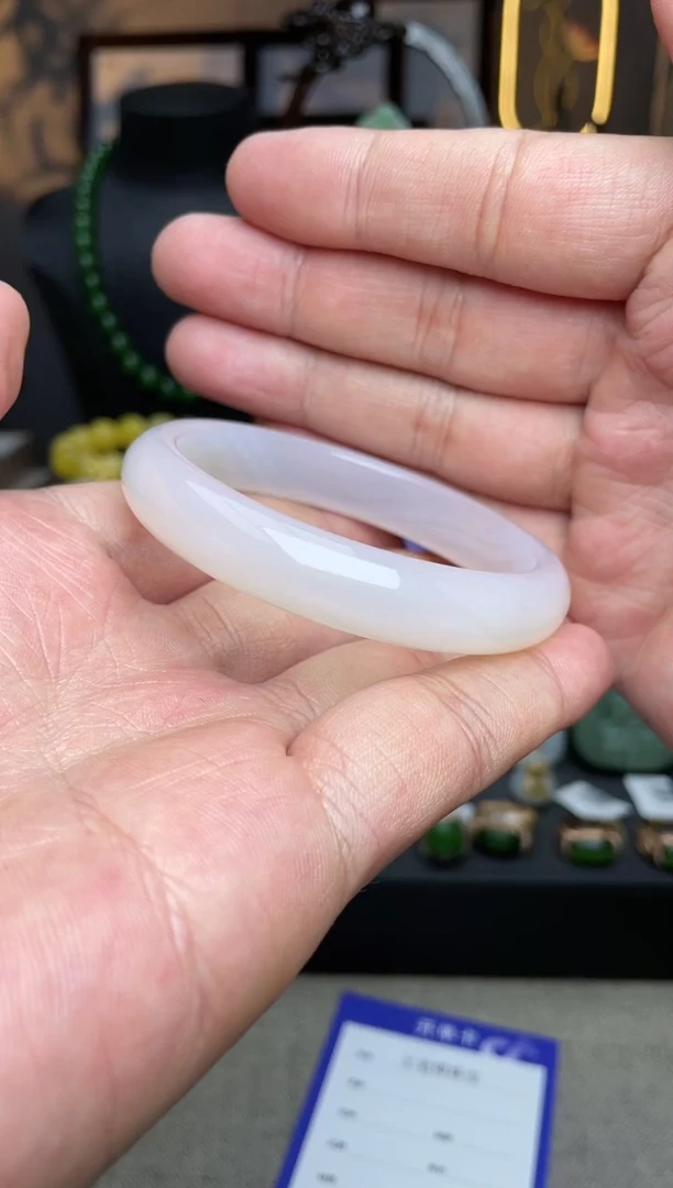 【闪购商品】玛瑙/玉髓手镯未镶嵌手镯56.7