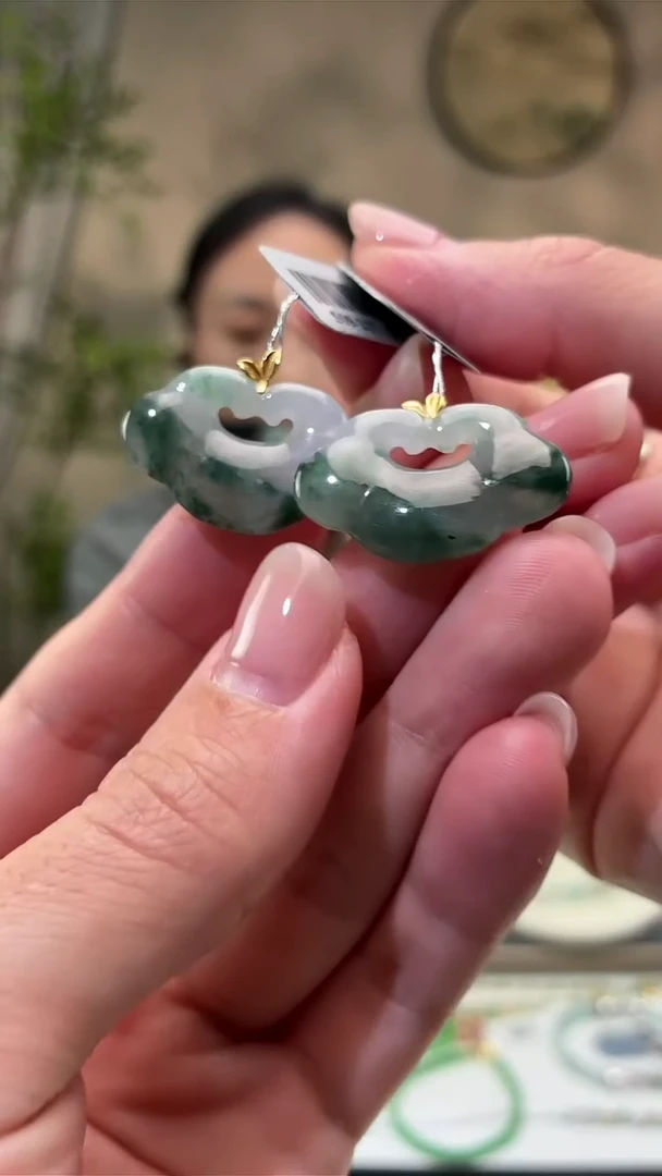 吊坠(不含链)18K金镶嵌翡翠吊坠 多样性发货1件