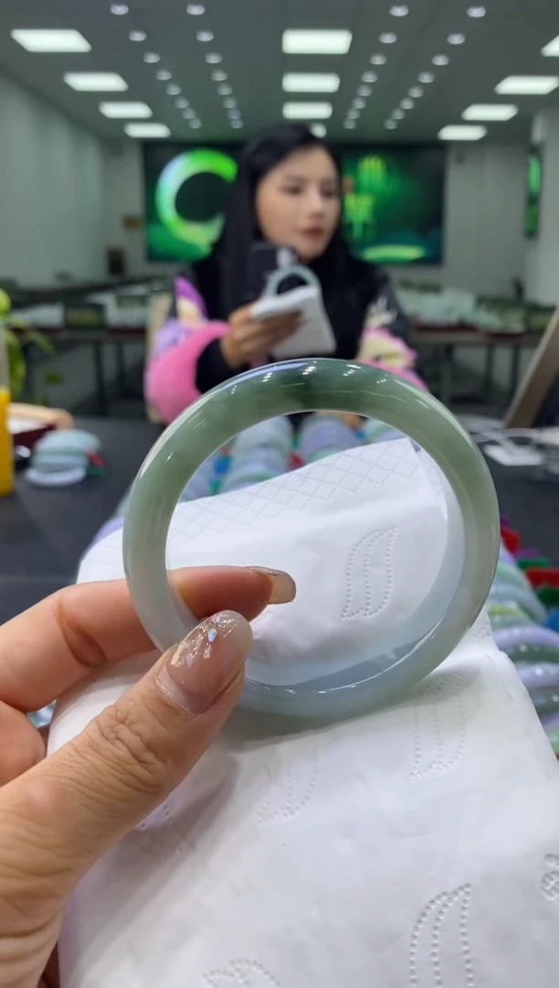 未镶嵌手镯翡翠00002057