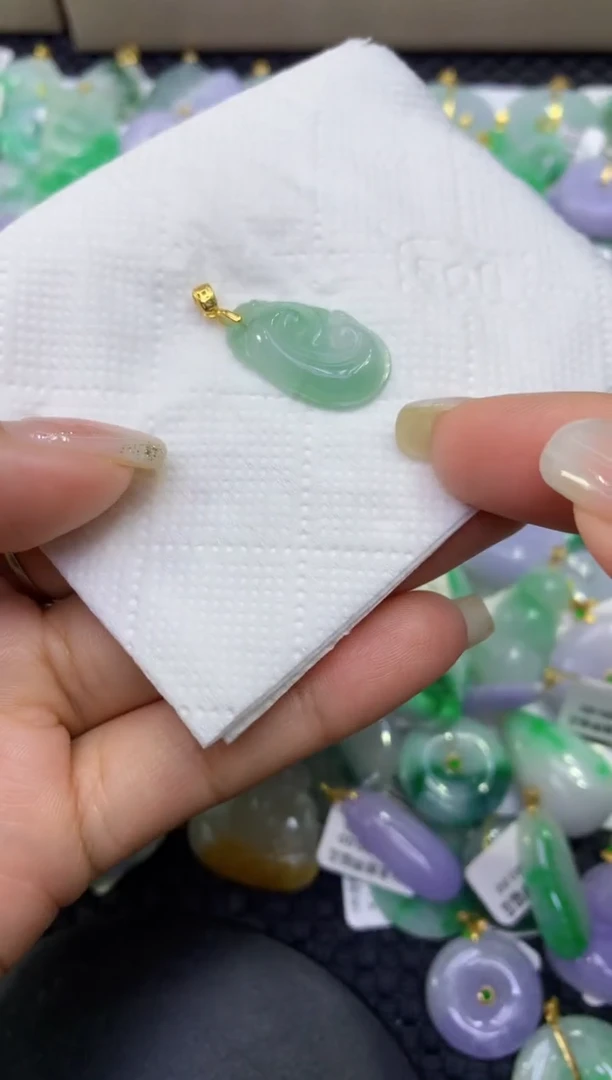 颈饰未镶嵌翡翠天然缅甸A货翡翠