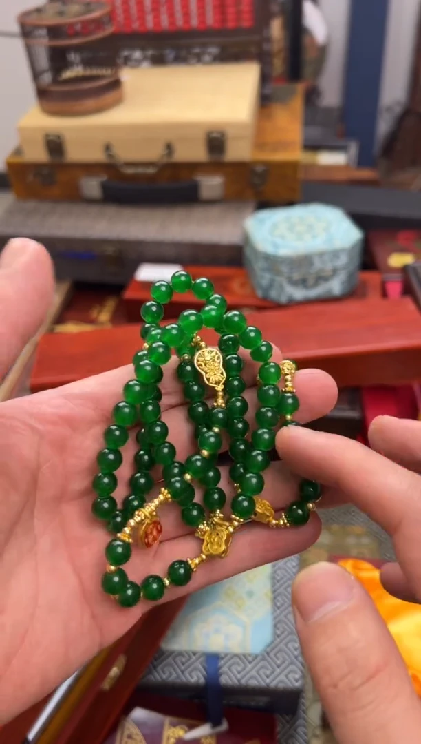 翡翠未镶嵌颈饰-------------60