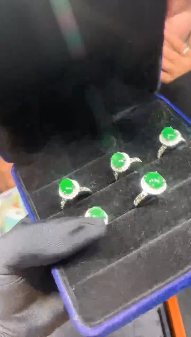 【闪购商品】定制翡翠未镶嵌15定制翡翠-多样性发货（发其一）