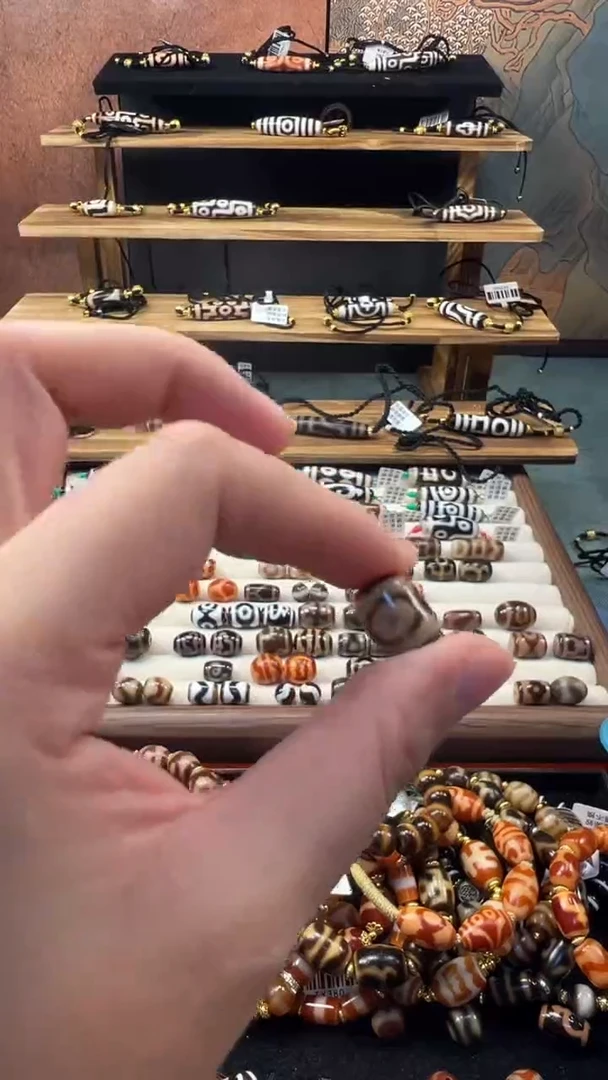 玛瑙/玉髓（覆膜）颈饰未镶嵌70.(微瑕)