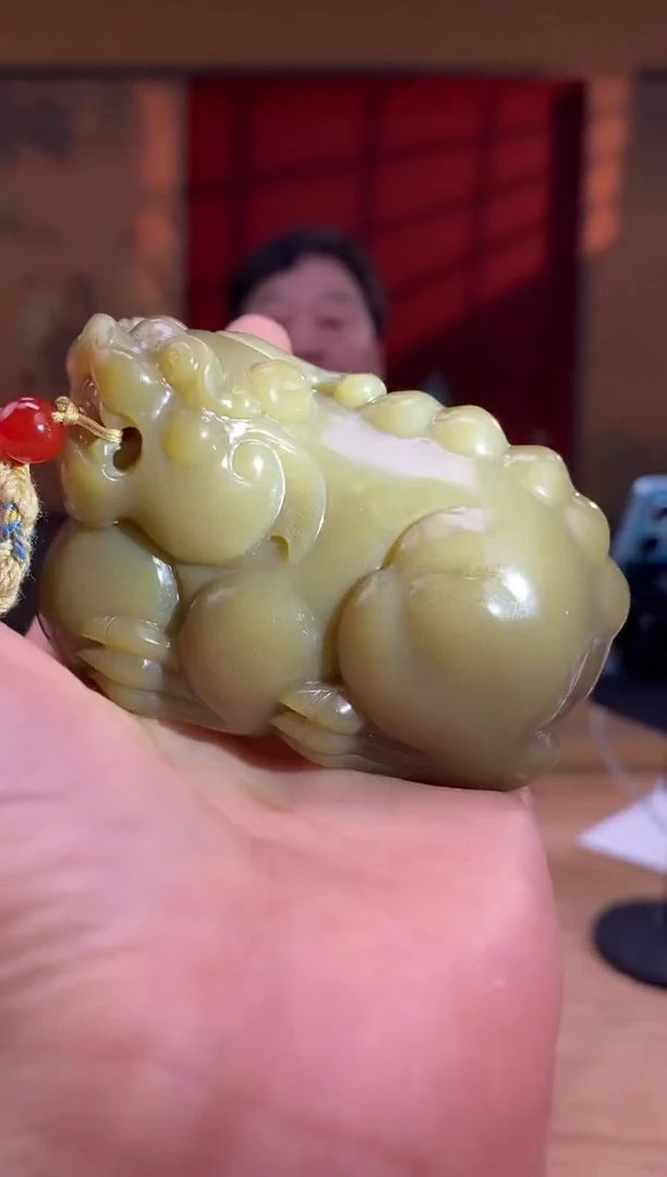 和田玉未镶嵌颈饰D575